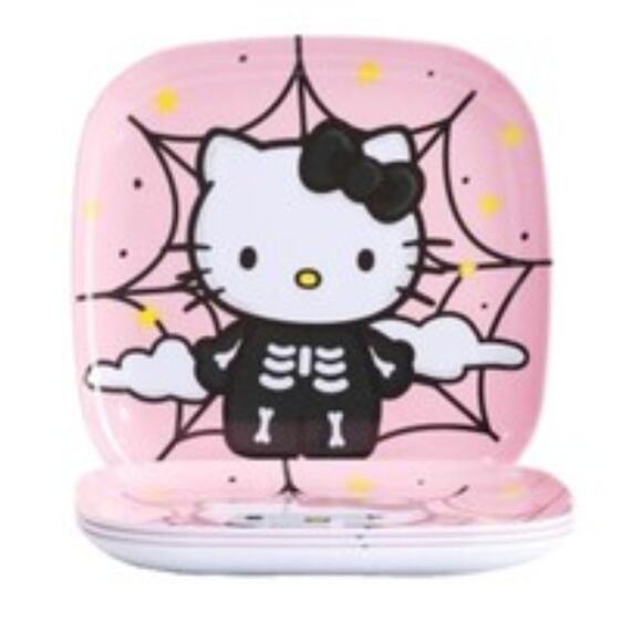 Hello Kitty Pink Halloween Melamine Plate Set (4) – New - Picture 1 of 3